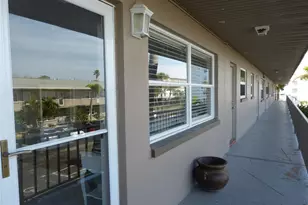 2 Causeway Blvd, Dunedin, FL 34698 - Photo 3