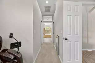 121 Falling Water Dr, Brandon, FL 33511 - Photo 27