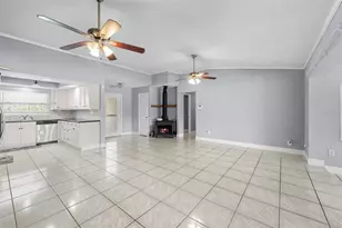 20228 County Line Rd, Lutz, FL 33558 - Photo 13