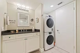 5200 Brittany Dr S, Saint Petersburg, FL 33715 - Photo 29