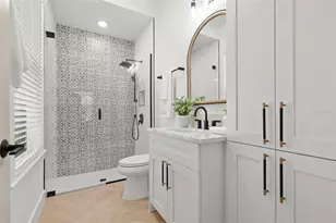 2824 52nd St S, Gulfport, FL 33707 - Photo 11