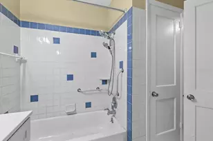 6900 9th Ave N, Saint Petersburg, FL 33710 - Photo 17