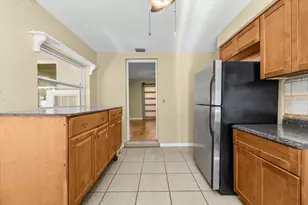 6900 9th Ave N, Saint Petersburg, FL 33710 - Photo 11