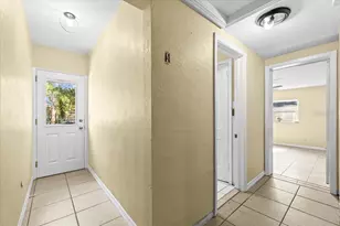 6900 9th Ave N, Saint Petersburg, FL 33710 - Photo 15