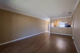 10177 Sailwinds Blvd S, Largo, FL 33773 - Photo 7