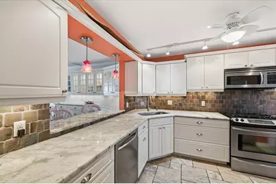 6060 Shore Boulevard S #203, Gulfport, FL 33707 - Photo 19