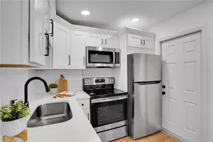 11797 104th St, Largo, FL 33773 - Photo 9