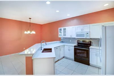 210 Mystic Falls Drive, Apollo Beach, FL 33572 - Photo 19