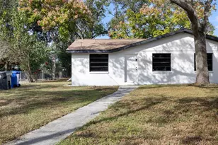 1220 E 142nd Ave, Tampa, FL 33613 - Photo 5