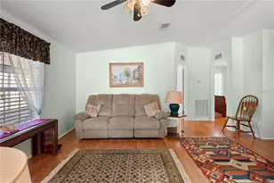 37251 Lois Ave, Zephyrhills, FL 33542 - Photo 11