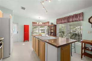 37251 Lois Ave, Zephyrhills, FL 33542 - Photo 9