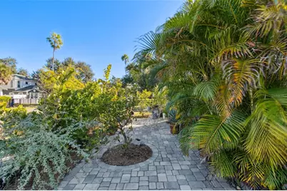 1120 17th Avenue N, Saint Petersburg, FL 33704 - Photo 39