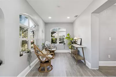 1120 17th Avenue N, Saint Petersburg, FL 33704 - Photo 3