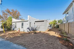 1120 17th Ave N, Saint Petersburg, FL 33704 - Photo 45