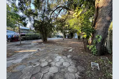 1119 Newton Avenue S, Saint Petersburg, FL 33705 - Photo 23