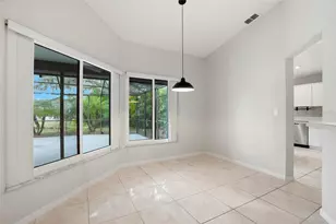 948 Lucas Ln, Oldsmar, FL 34677 - Photo 11