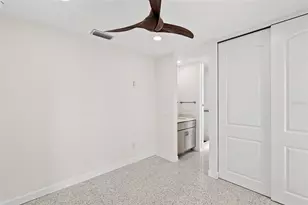 5173 Horseshoe Pl, Saint Petersburg, FL 33703 - Photo 37