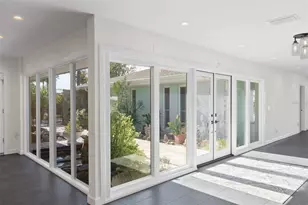 5173 Horseshoe Pl, Saint Petersburg, FL 33703 - Photo 17