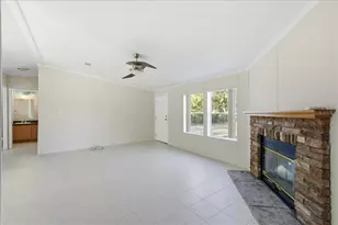 12101 Glen Hill Dr, Riverview, FL 33569 - Photo 13