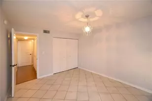 4770 Brittany Dr S, Saint Petersburg, FL 33715 - Photo 29