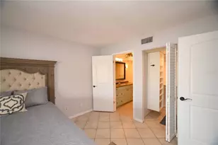 4770 Brittany Dr S, Saint Petersburg, FL 33715 - Photo 11