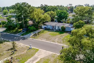 1211 E Camellia Dr Dr, Brandon, FL 33510 - Photo 5