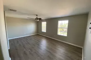 909 Meadow Glade Dr, Ruskin, FL 33570 - Photo 11