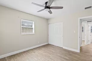 2916 22nd St N, Saint Petersburg, FL 33713 - Photo 9