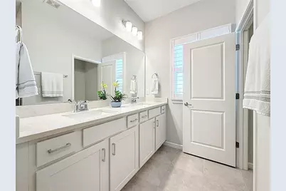 373 Sandbar Avenue NE, Saint Petersburg, FL 33716 - Photo 31