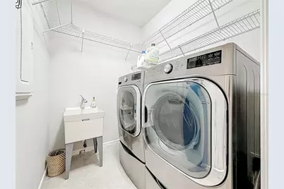 373 Sandbar Avenue NE, Saint Petersburg, FL 33716 - Photo 43