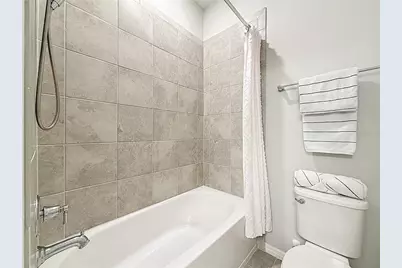 373 Sandbar Avenue NE, Saint Petersburg, FL 33716 - Photo 39