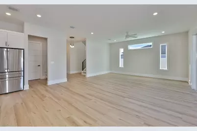 3223 W Paxton Avenue, Tampa, FL 33611 - Photo 27
