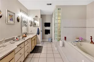 7201 Hodgewood Ct Ct, Tampa, FL 33614 - Photo 19