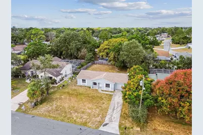 11127 Holbrook Street, Spring Hill, FL 34609 - Photo 47