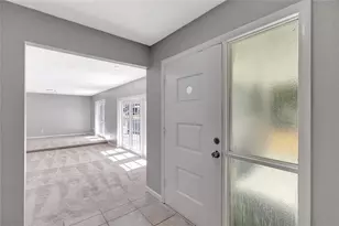 114 Barkfield St, Brandon, FL 33511 - Photo 9