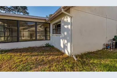 10733 Fallen Leaf Lane, Port Richey, FL 34668 - Photo 9