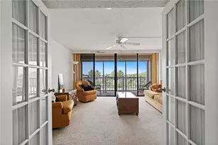 500 Treasure Island Causeway, Treasure Island, FL 33706 - Photo 3