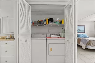 500 Treasure Island Causeway, Treasure Island, FL 33706 - Photo 3