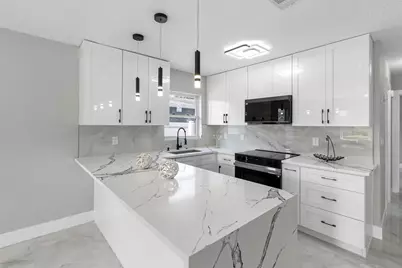 1861 Shore Acres Boulevard NE, Saint Petersburg, FL 33703 - Photo 15