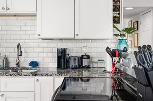 1018 55th Ave N, Saint Petersburg, FL 33703 - Photo 11