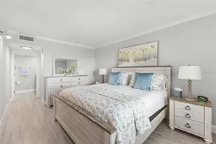 5220 Brittany Dr S, Saint Petersburg, FL 33715 - Photo 15