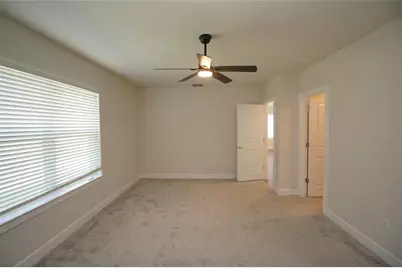 30399 Marquette Avenue, Wesley Chapel, FL 33545 - Photo 9