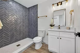 2231 Lamparilla Way S, Saint Petersburg, FL 33712 - Photo 15