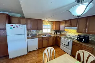 34514 Rose Dr N, Pinellas Park, FL 33781 - Photo 15