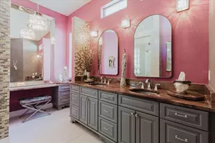 13510 Westshire Dr, Tampa, FL 33618 - Photo 41