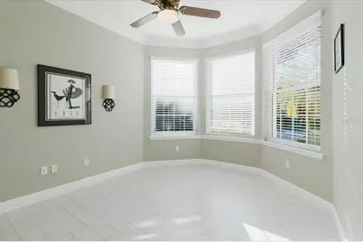 13510 Westshire Drive, Tampa, FL 33618 - Photo 55