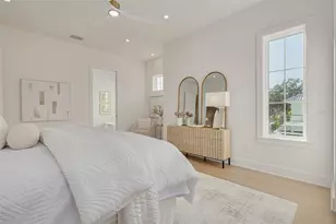 921 12th St N, Saint Petersburg, FL 33705 - Photo 29