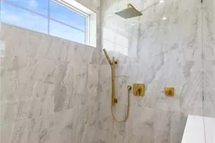 921 12th St N, Saint Petersburg, FL 33705 - Photo 35