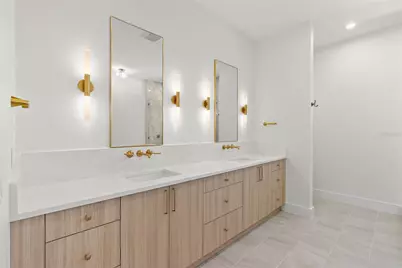 921 12th Street N, Saint Petersburg, FL 33705 - Photo 29