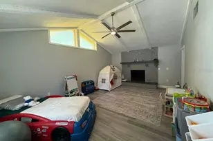 2021 Valley Dr, Dunedin, FL 34698 - Photo 23